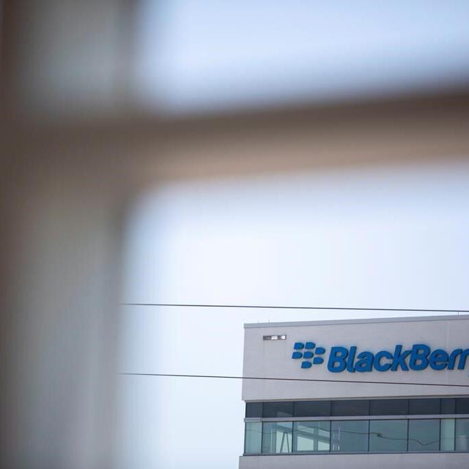 Former chief marketing officer named as plaintiff in case against BlackBerry CEO